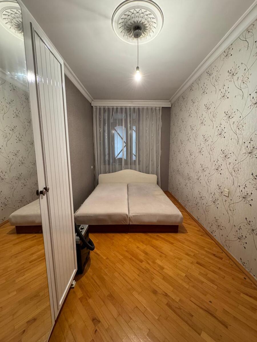 Satılır 4 otaqlı köhnə tikili 100 m² — Mənzil, Bakı (9)