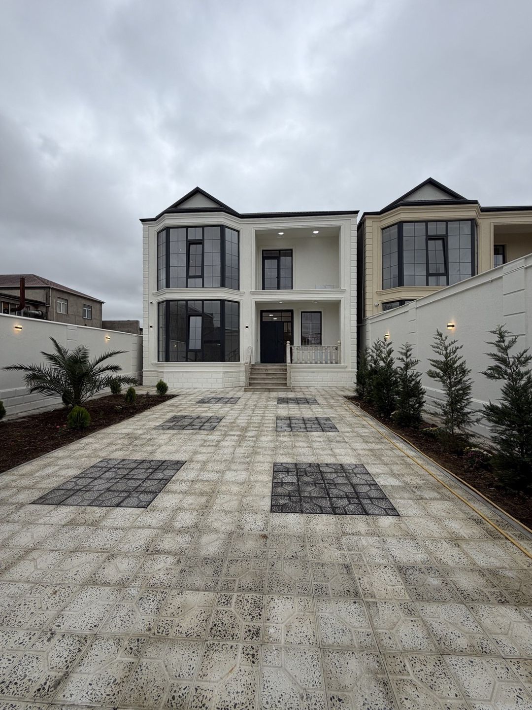 Satılır 5 otaqlı həyət evi/bağ evi 220 m² — Ev, villa, Bakı (2)