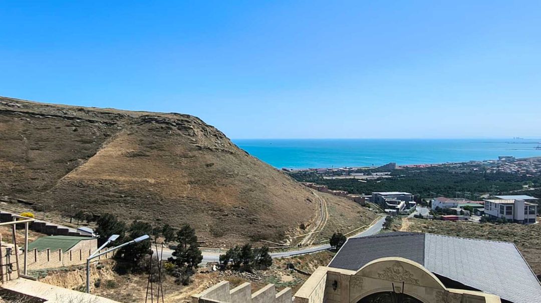 Satılır 5 otaqlı həyət evi/bağ evi 300 m² — Ev, villa, Bakı (3)