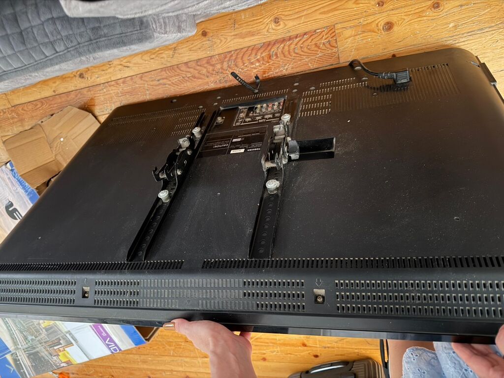 Toshiba Regza LCD televizor - Ekran diaqonalı: təxminən 40–42 düym — Televizorlar, Bakı (2)