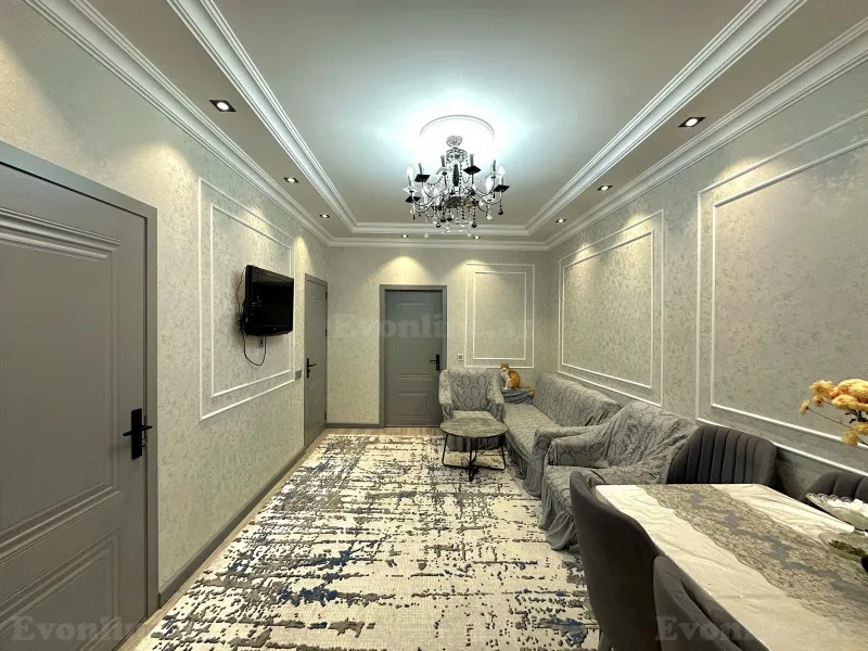Satılır 3 otaqlı Mənzil Köhnə tikili 60 m² Bakı, Binəqədi r., Azadlıq prospekti m., 7-ci mikrorayon — Mənzil, Bakı (2)