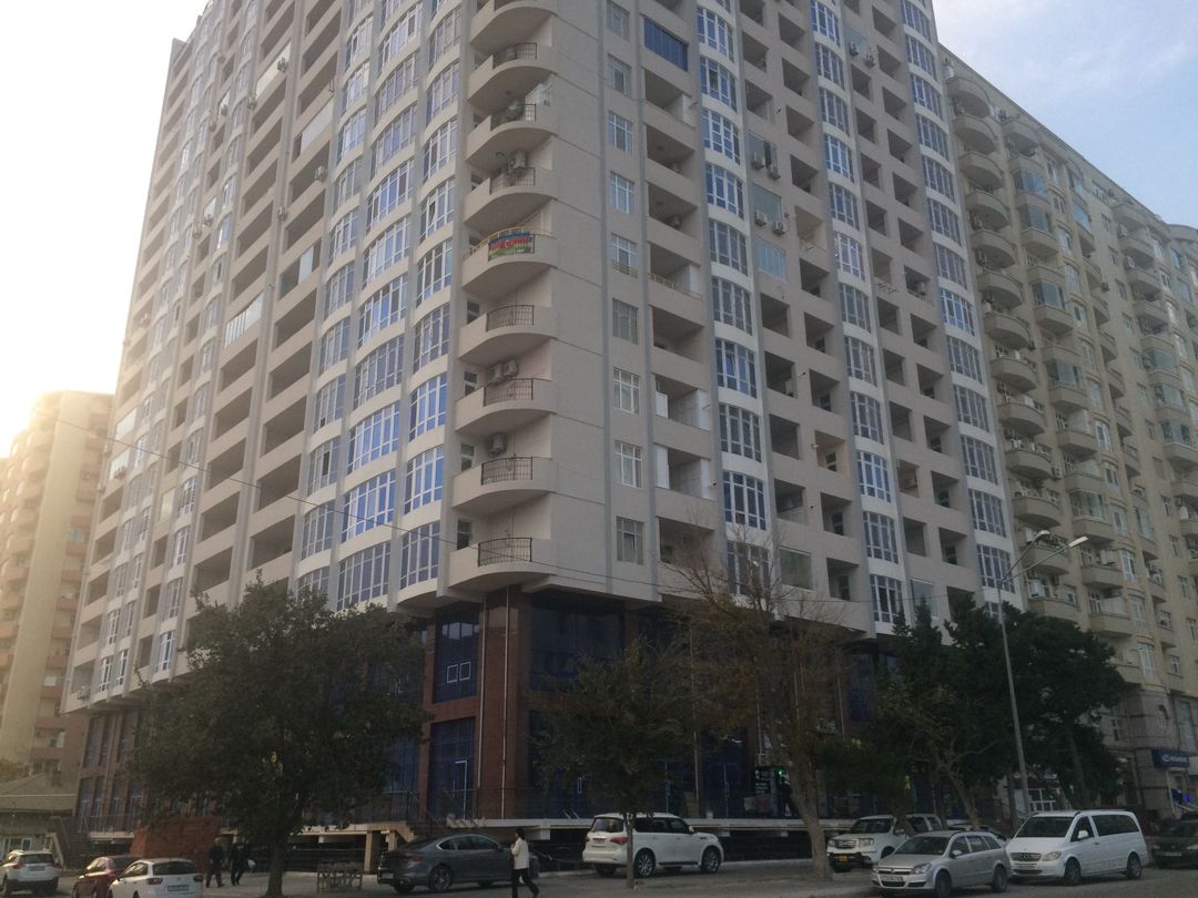 Satılır 3 otaqlı yeni tikili 166 m² — Mənzil, Bakı