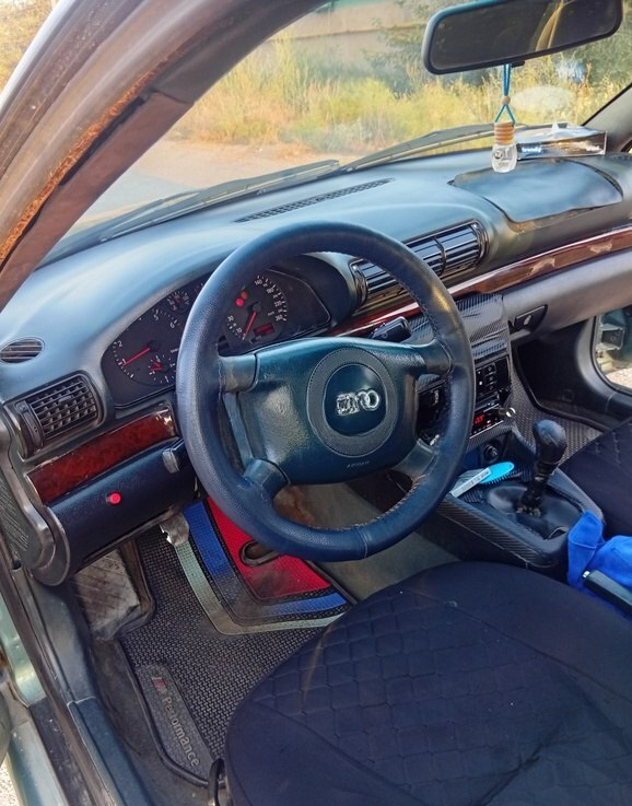 Audi A4, 2000 il, 209000 km, 1.8 L 10-UB-229 — Avtomobillər (6)
