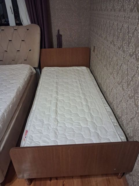 İşlənmiş, Təknəfərlik çarpayı, Bazasız, Matras ilə, Siyirməsiz, Azərbaycan — Bakı