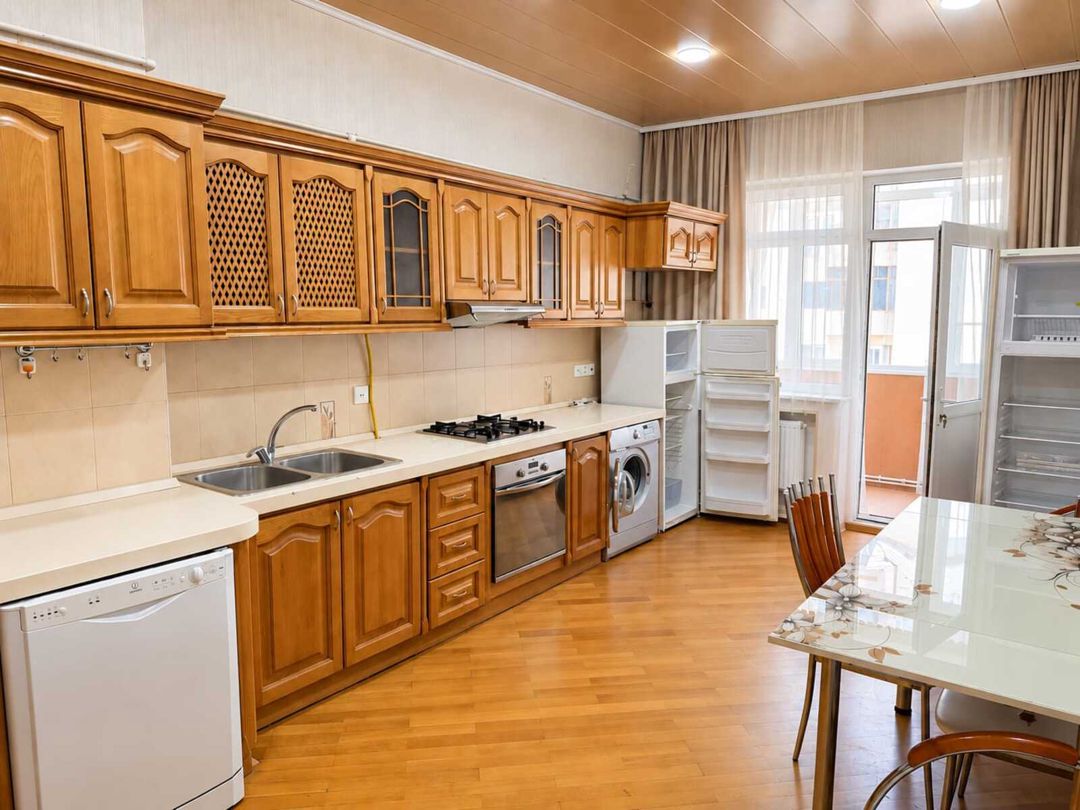 İcarəyə verilir 3 otaqlı yeni tikili 170 m² — Mənzil, Bakı (9)