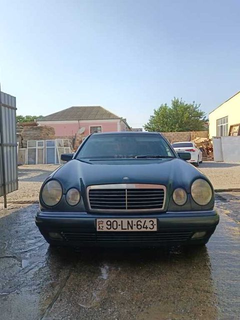Mercedes E 220, 2.2 L, 1997 il, 700 000 km — Bakı