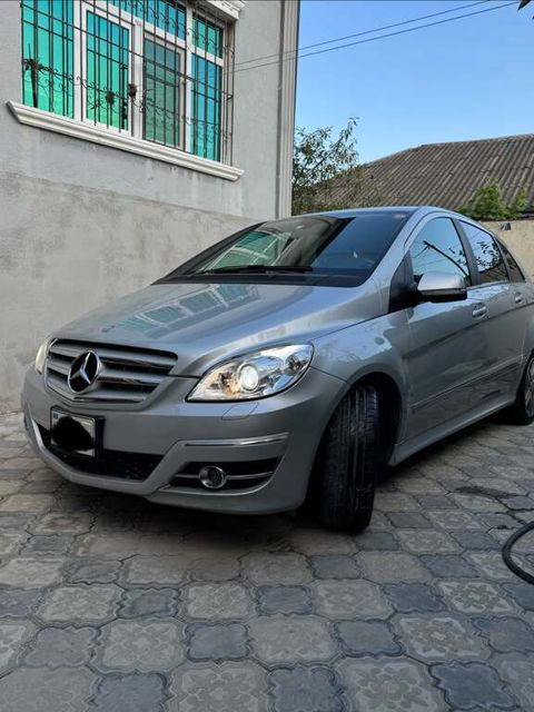 Mercedes B 250, 2.0 L, 2011 il, 102 000 km — Bakı
