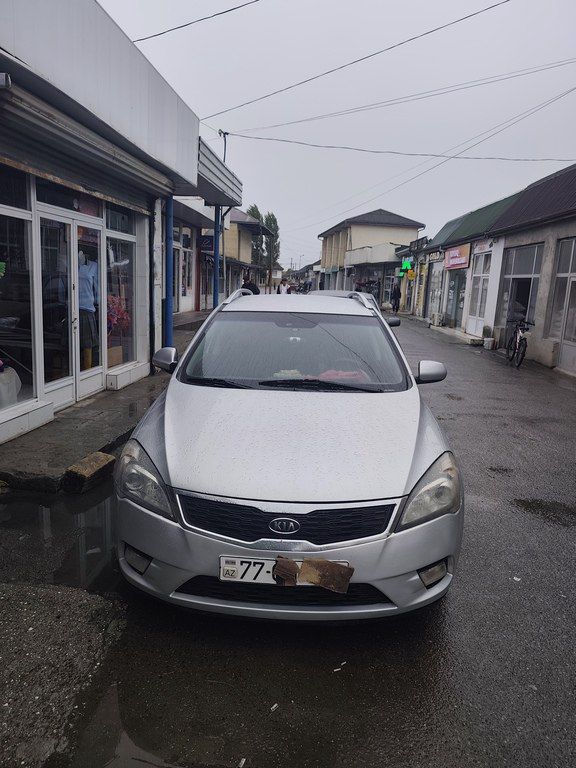 Kia Ceed SW, 1.6 L, 2009 il, 353 683 km — Avtomobillər, Astara (2)
