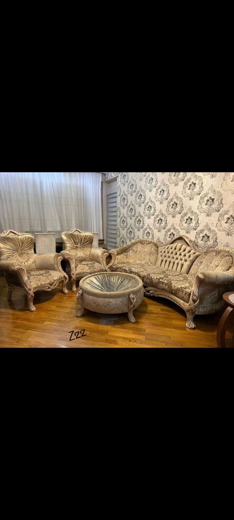 İşlənmiş, Divan, 2 kreslo — Bakı