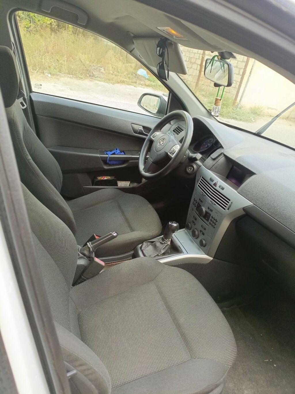 Opel Astra: 1.3 l 2009 il 306000 km Universal 77-EY-257 — Avtomobillər, Bakı (5)