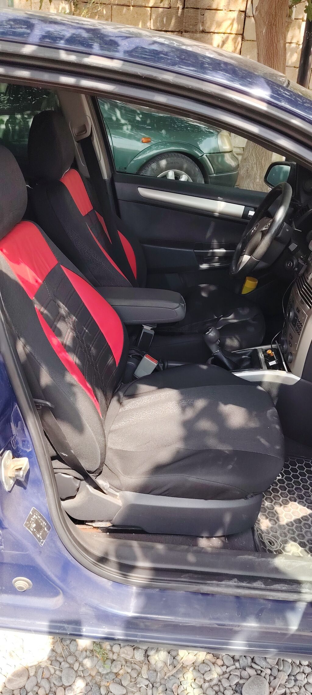 Opel Astra H – 5 qapılı hetçbek - Kuzov: tünd mavi, hetçbek, arxa 77-XD-294 — Avtomobillər, Şirvan