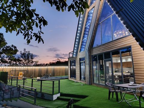 Satılır 4 otaqlı həyət evi/bağ evi 220 m² — Дом, вилла