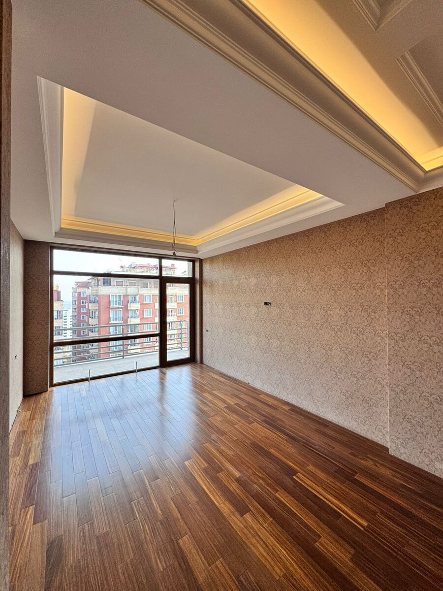 Satılır 4 otaqlı yeni tikili 200 m² — Mənzil, Bakı (8)
