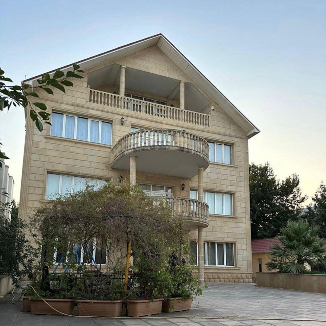 Satılır 12 otaqlı həyət evi/bağ evi 650 m² — Ev, villa, Bakı (11)