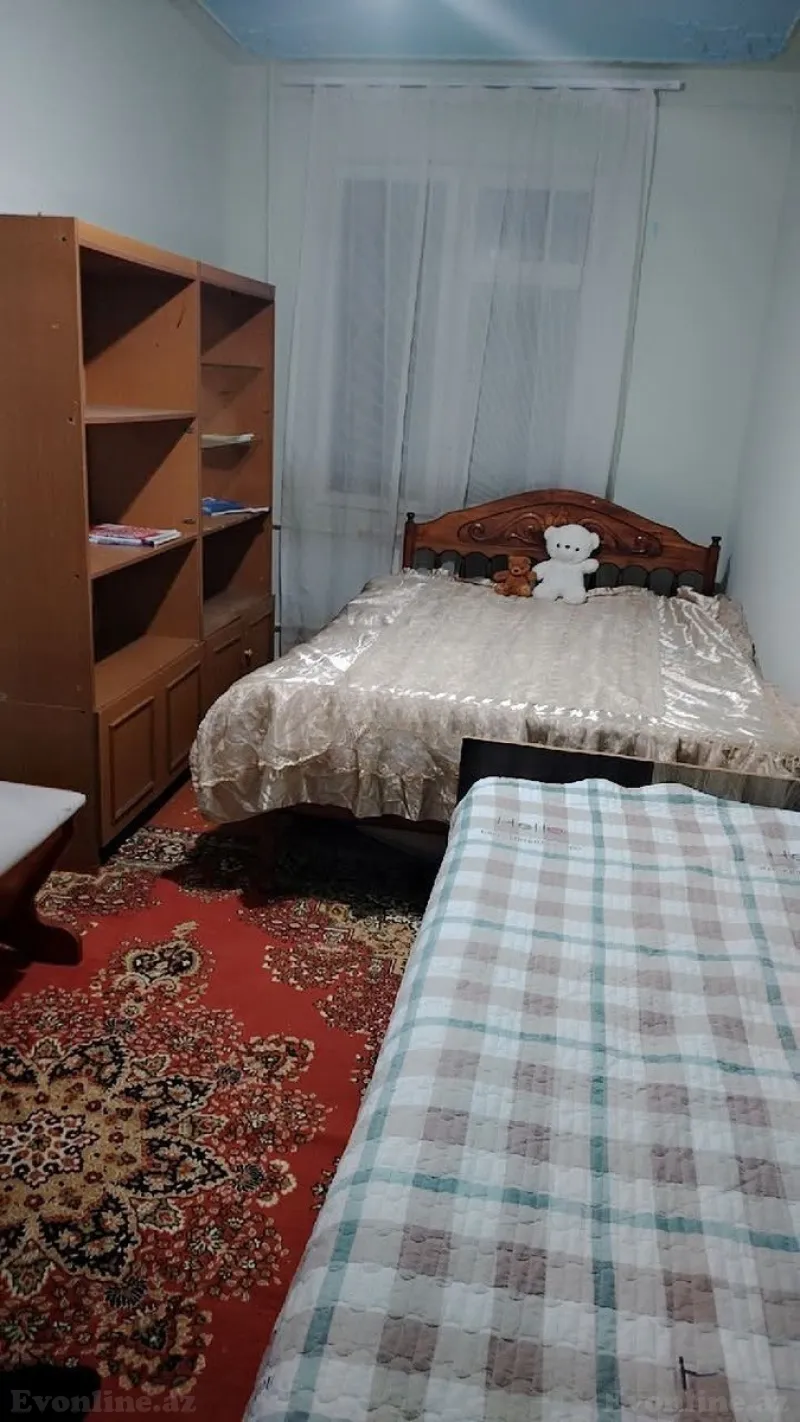 Kirayə verilir 3 otaqlı Mənzil Köhnə tikili 70 m² Bakı, Nəsimi r., Memar Əcəmi m., 5-ci mikrorayon — Mənzil, Bakı