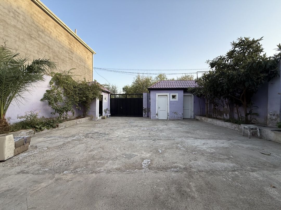 Satılır 4 otaqlı həyət evi/bağ evi 150 m² — Ev, villa, Bakı (2)