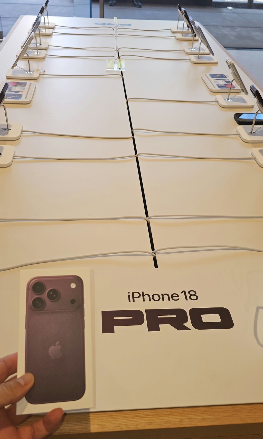 IPhone 18 Pro, Deep Purple — Apple iPhone, Digah (2)