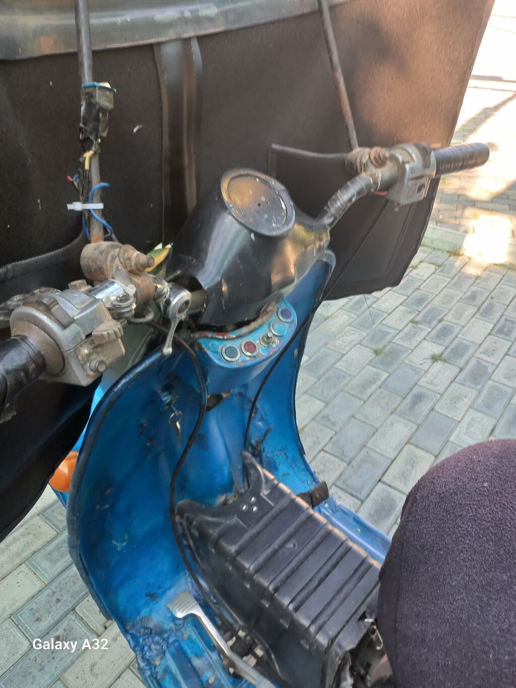 Yaxsi veziyetdedir tekerleri tezedir.isiq sistemi var staterle — Motosikletlər, Qax