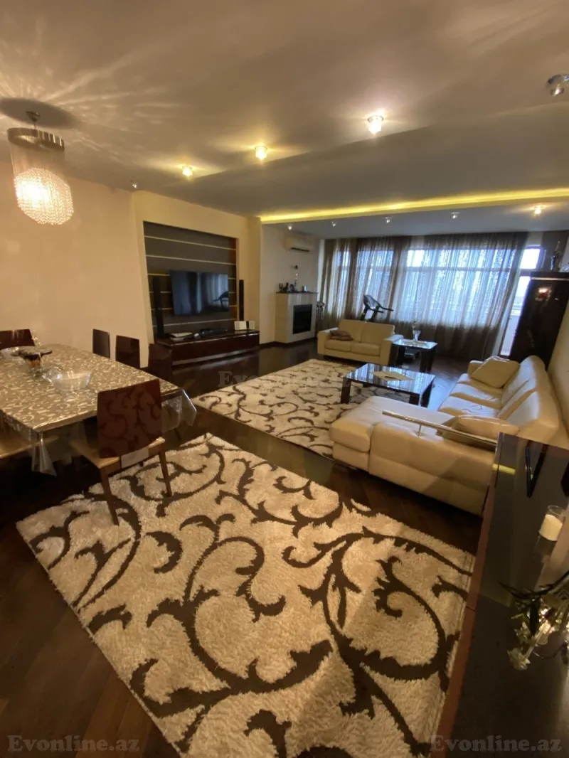 Satılır 4 otaqlı Mənzil Yeni tikili 184 m² Bakı, Yasamal r., Elmlər Akademiyası m — Mənzil, Bakı (2)