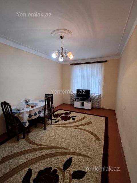 Satılır 2 otaqlı Bina evi menzil (Köhnə tikili), 65 m², Sabunçu rayonu — Bakı