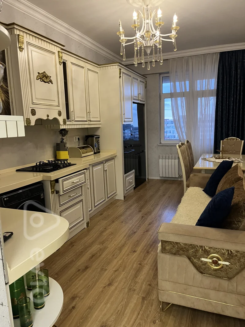 3 otaqlı mənzil, 136 m², Qalubiyyə Küçəsi, Xırdalan — Mənzil, Xırdalan (9)