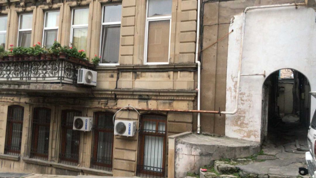 Satılır 2 otaqlı köhnə tikili 31 m² — Mənzil, Bakı (2)