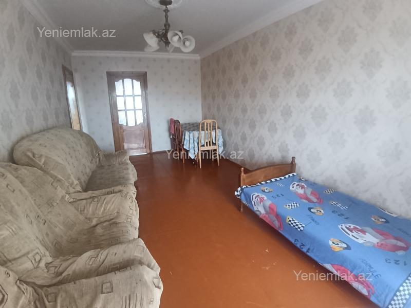 Kirayə 2 otaqlı Bina evi menzil (Köhnə tikili), 50 m², 4-cü mikrorayon — Mənzil, Sumqayıt