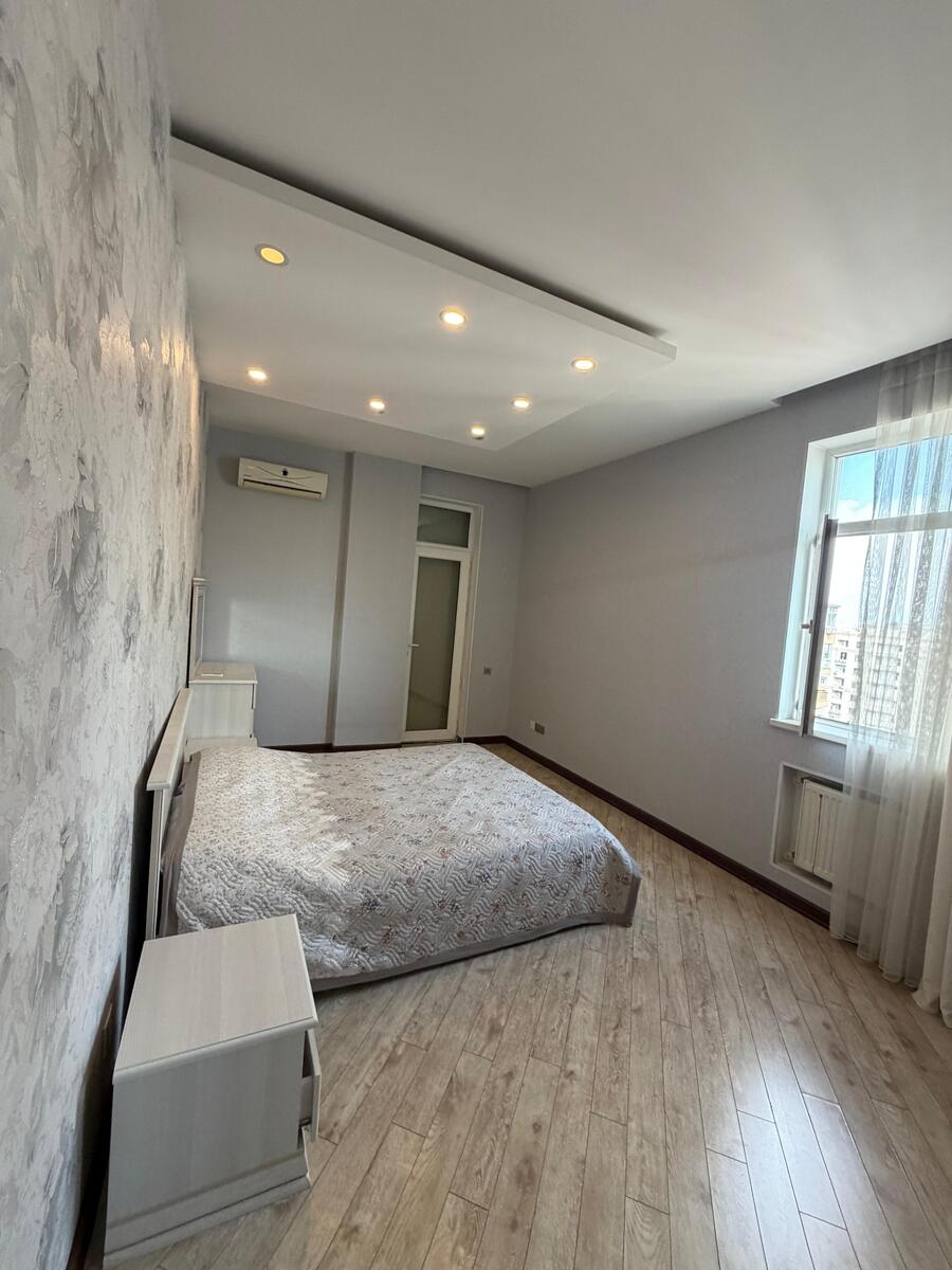 İcarəyə verilir 7 otaqlı yeni tikili 260 m² — Mənzil, Bakı (5)