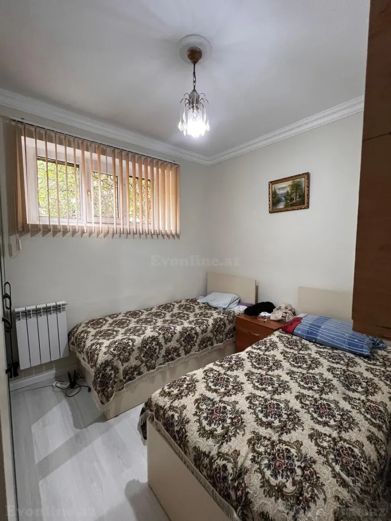 Satılır 3 otaqlı Mənzil Köhnə tikili 65 m² Bakı, Binəqədi r., Memar Əcəmi m., 9-cu mikrorayon — Mənzil, Bakı (3)