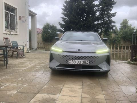 Changan Uni-V iDD, 1.5 L, 18.4 kWh, 2023 il, 40 000 km — Bakı