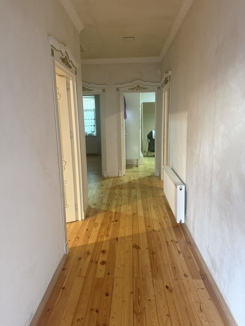Ev çilegerde yerleşir. Hal hazırda yaşayış var. 131 nömreli marşurut — Ev, villa, Digah (9)