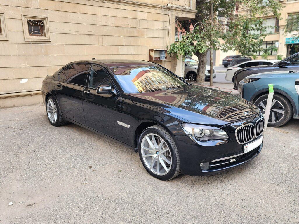 BMW 740, 3.0 L, 2010 il, 244 000 km — Avtomobillər, Bakı (4)