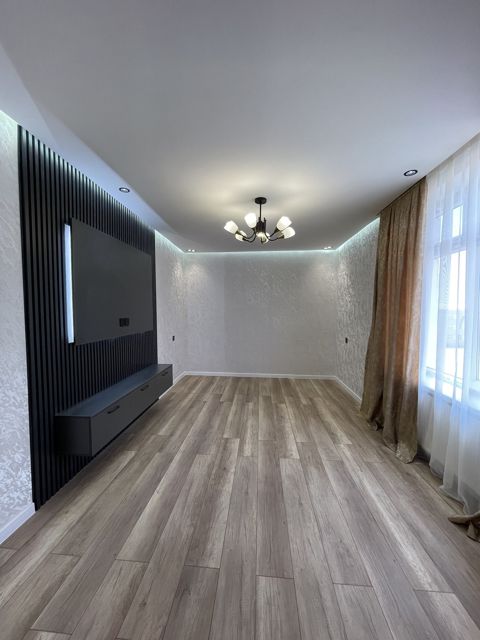 Satılır 2 otaqlı köhnə tikili 60 m² — Bakı