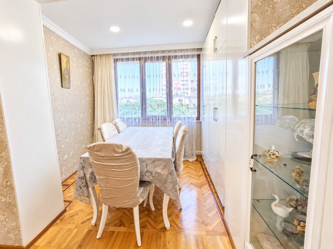 Satılır 4 otaqlı köhnə tikili 100 m² — Mənzil, Bakı (3)