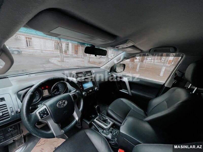 Toyota Prado, 2014 il 77-BA-046 — Minik avtomobili icarəsi, Bakı (3)