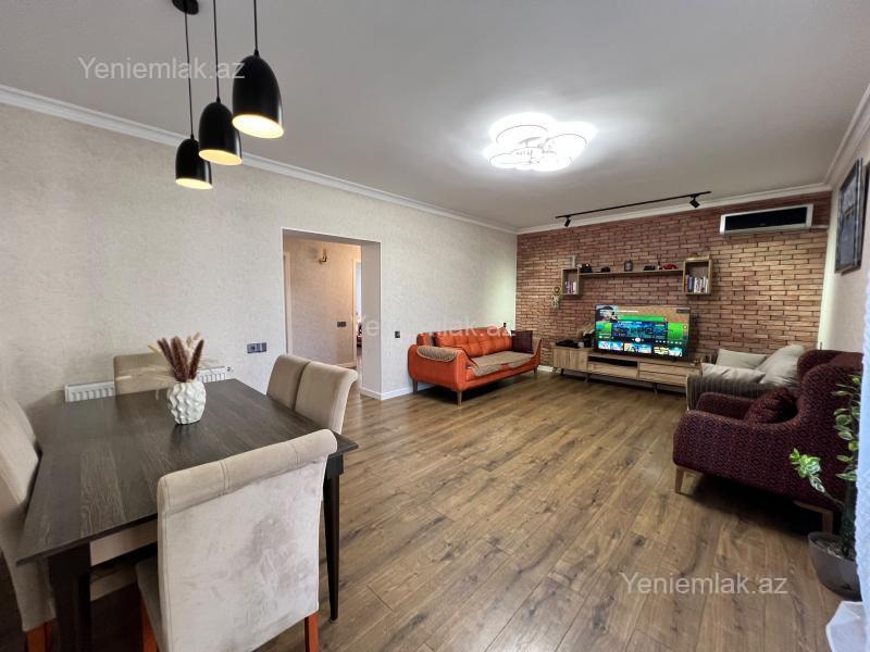 Satılır 5 otaqlı Bina evi menzil (Köhnə tikili), 95 m², 13-cü mikrorayon — Mənzil, Sumqayıt