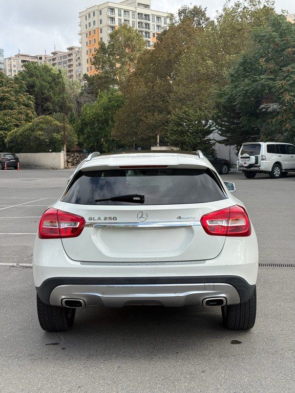 Mercedes CLA 250 4MATIC, 2.0 L, 2017 il, 163 252 km — Avtomobillər, Bakı (2)