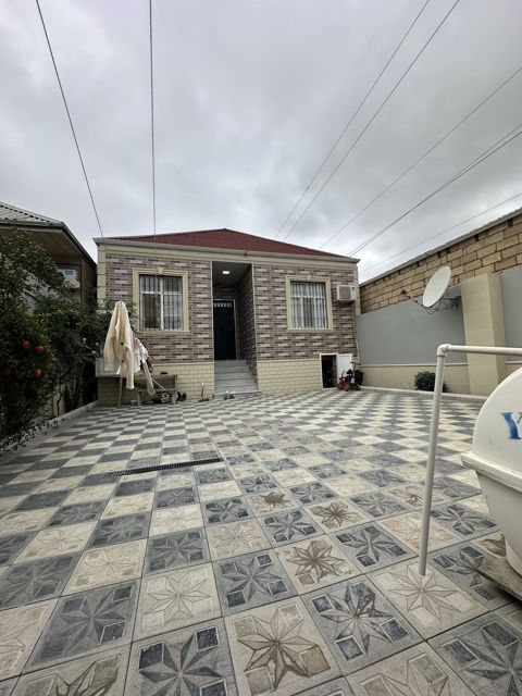 Satılır 3 otaqlı həyət evi/bağ evi 95 m² — Bakı