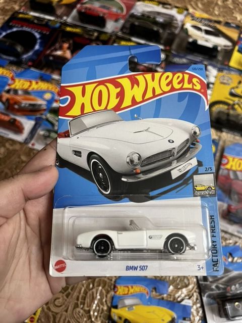 BMW, 2023 il, 1:64, Dəmir, Ünvandan götürmə, Ödənişli çatdırılma, Rayonlara çatdırılma — Bakı