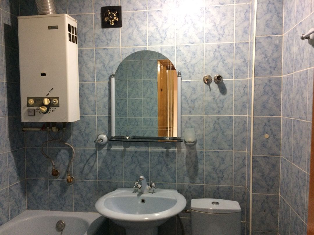 Satılır 1 otaqlı köhnə tikili 40 m² — Mənzil, Bakı (9)