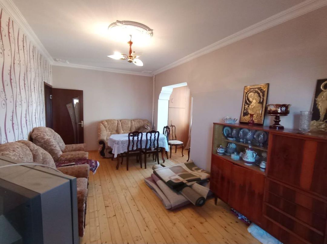 Satılır 2 otaqlı köhnə tikili 45 m² — Mənzil, Bakı (2)
