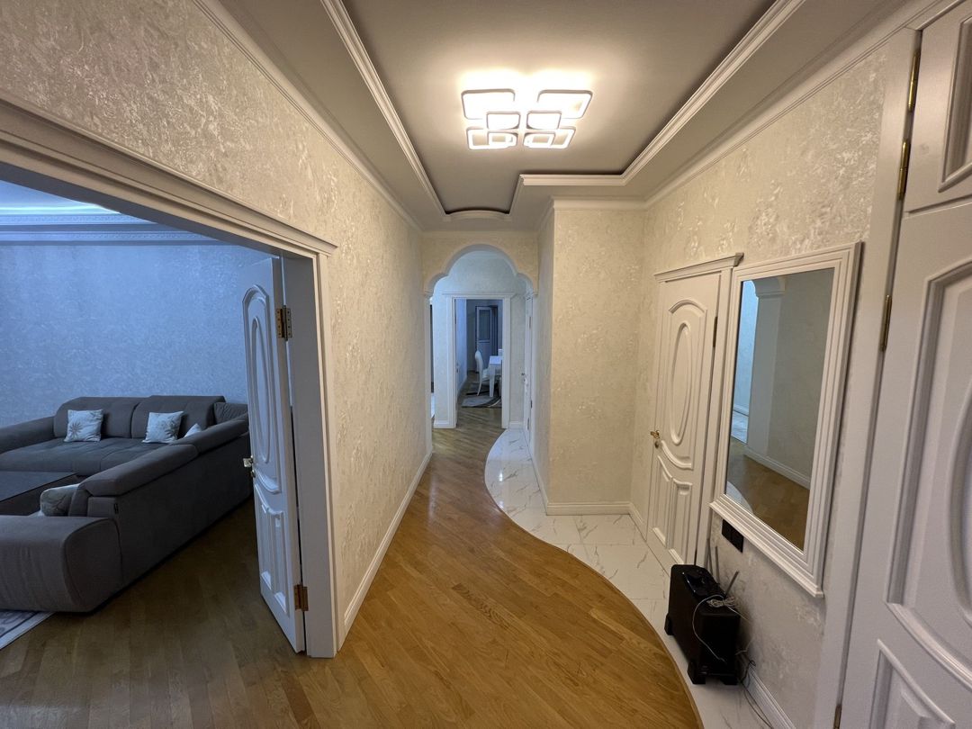 İcarəyə verilir 3 otaqlı yeni tikili 145 m² — Mənzil, Bakı (7)