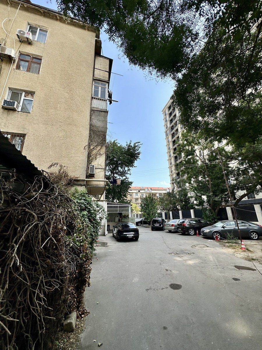 Satılır 1 otaqlı köhnə tikili 42 m² — Mənzil, Bakı (3)