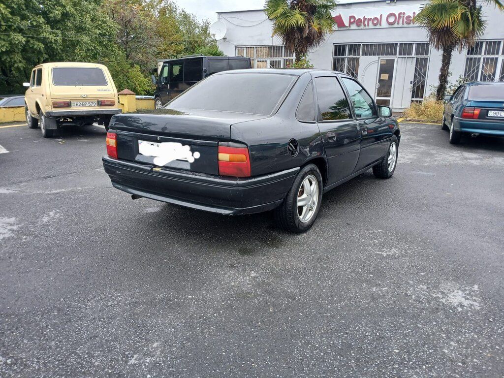 Opel Vectra, 2.0 L, 1992 il, 250 000 km — Avtomobillər, Zaqatala (7)