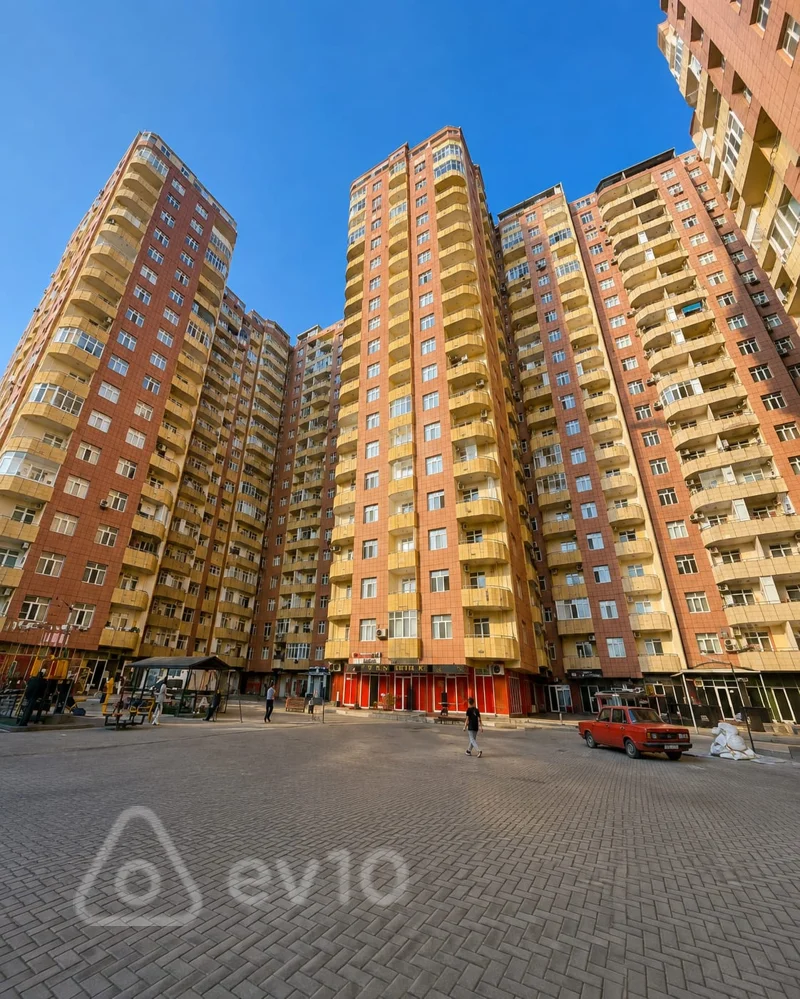 3 otaqlı mənzil, 135 m², Əsəd Əhmədov küçəsi — Bakı
