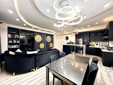 Satılır 2 otaqlı yeni tikili 130 m² — Bakı