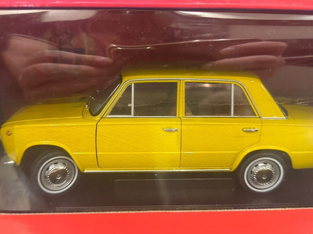 Fiat, 1966 il, 1:18, Dəmir — Modellar, Bakı (7)