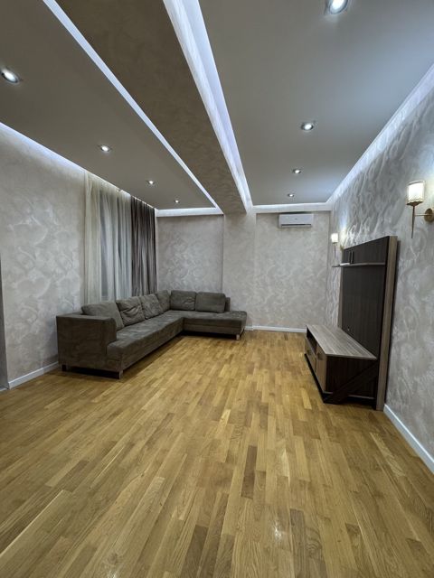 Satılır 3 otaqlı yeni tikili 127 m² — Bakı