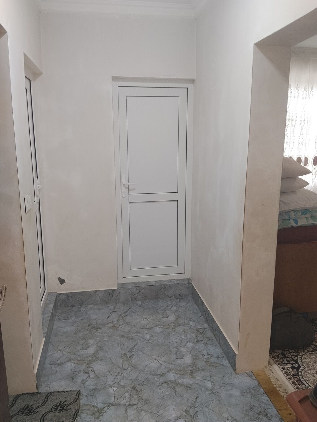 Ev 4 sotda yerləşir, kolidor tipli,1 zal3 yataq otağı, mətbəx, hamam — Ev, villa, Gəncə (4)
