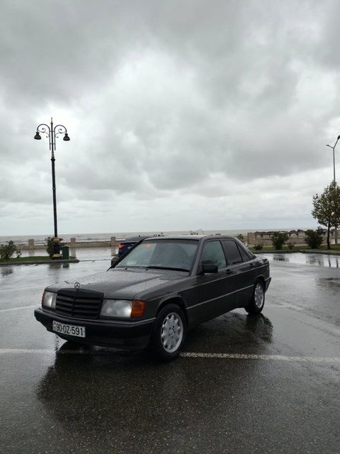 Mercedes 190, 2.0 L, 1993 il, 366 717 km — Sumqayıt